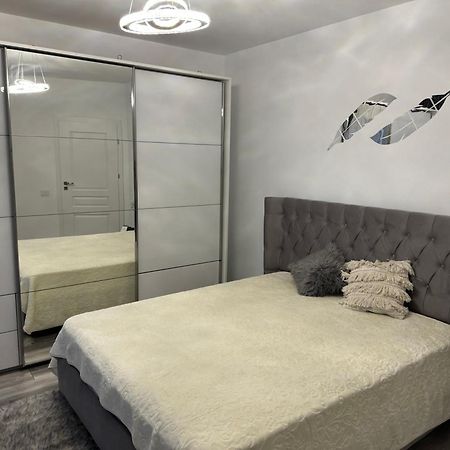 Ferienwohnung Magnific Oradea Exterior foto